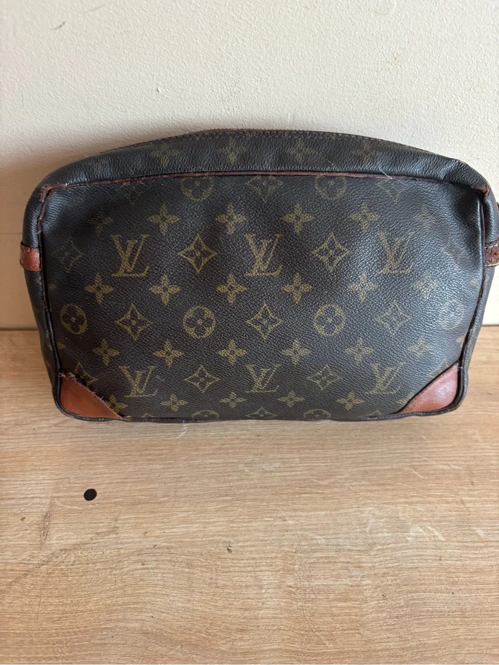Authentic Louis Vuitton monogram clutch
